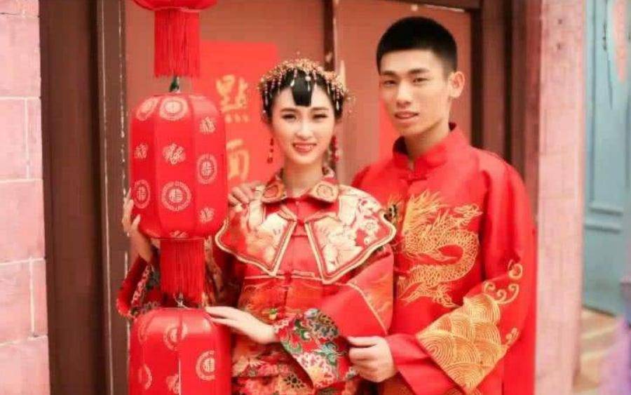 旭旭宝宝老婆真人图片