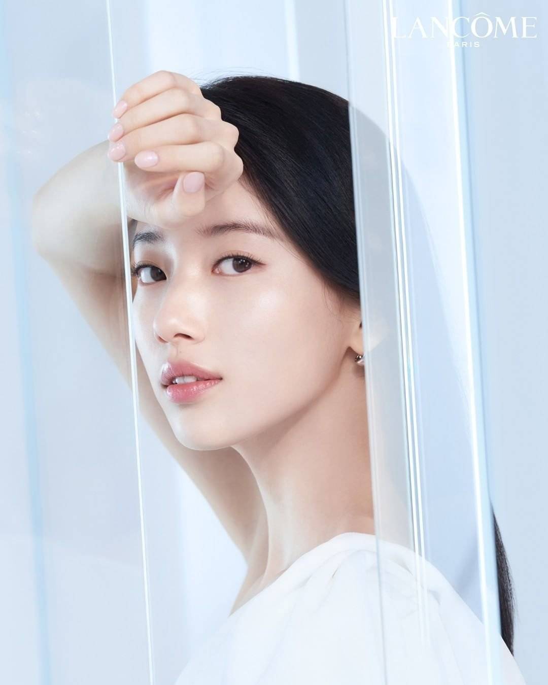 国民初恋裴秀智,露肩连衣裙,优雅别致的魅力_韩团小_皮肤_照片