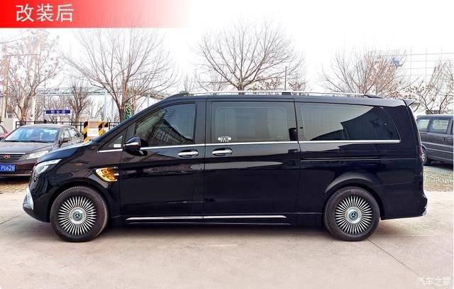 奔驰威霆改装翼子板转向灯,鲨鱼腮造型,流线运动,为安全加码