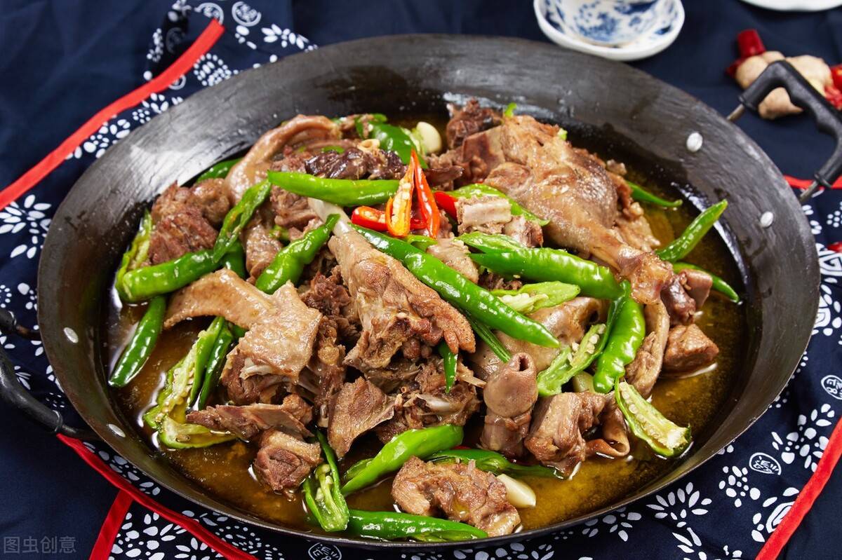 原创铁锅炖大鹅的做法不会做饭的一学就会