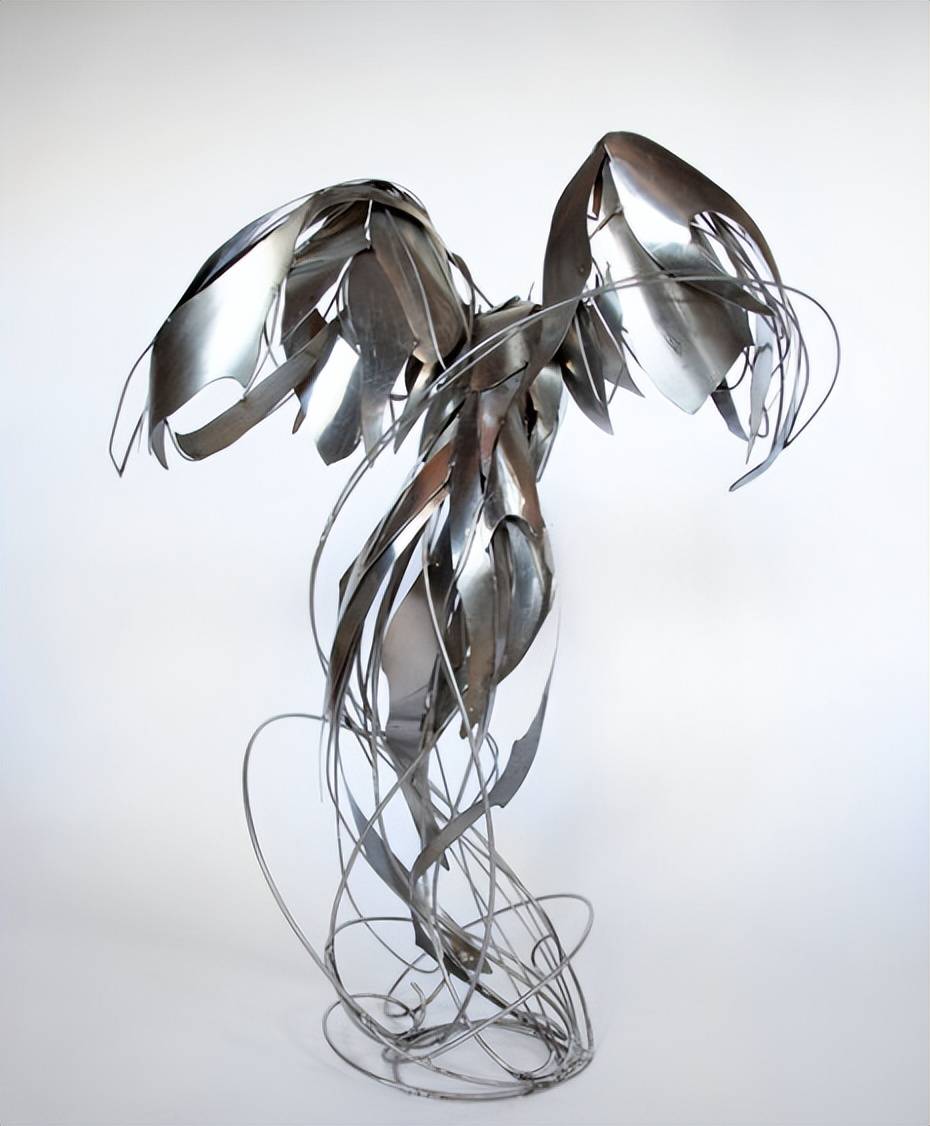 georgieseccull危险又美丽的钢铁艺术品