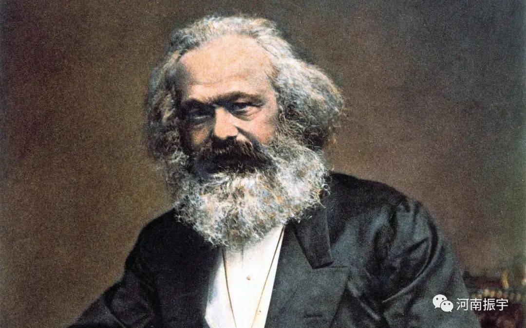 的奠基者卡尔·马克思诞生在普鲁士莱茵省特利尔城一个犹太律师家里