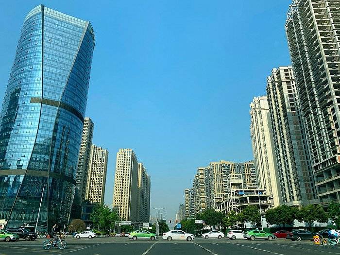 "国际范"的大源与"接地气"的大源村_天府_成都_楼市