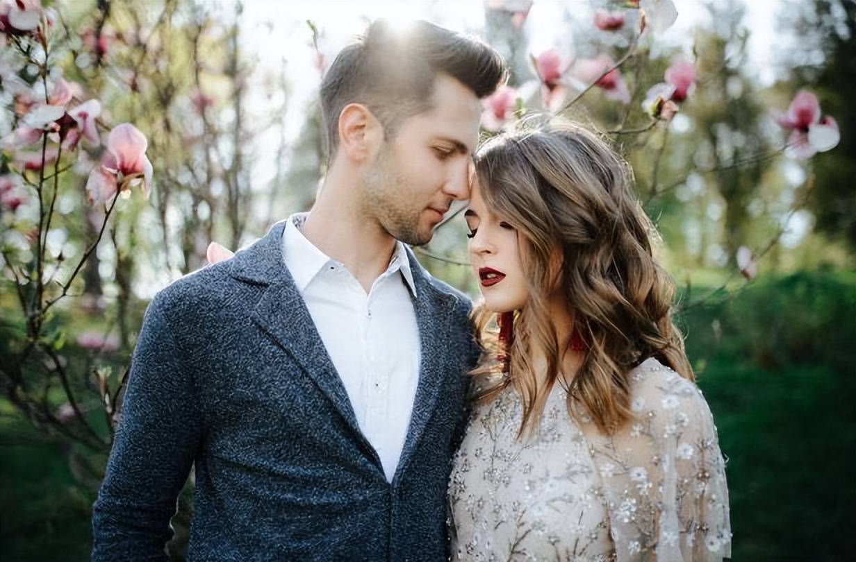 深爱一个人,只有做到"四不",感情才能长久_爱情_爱人_底线