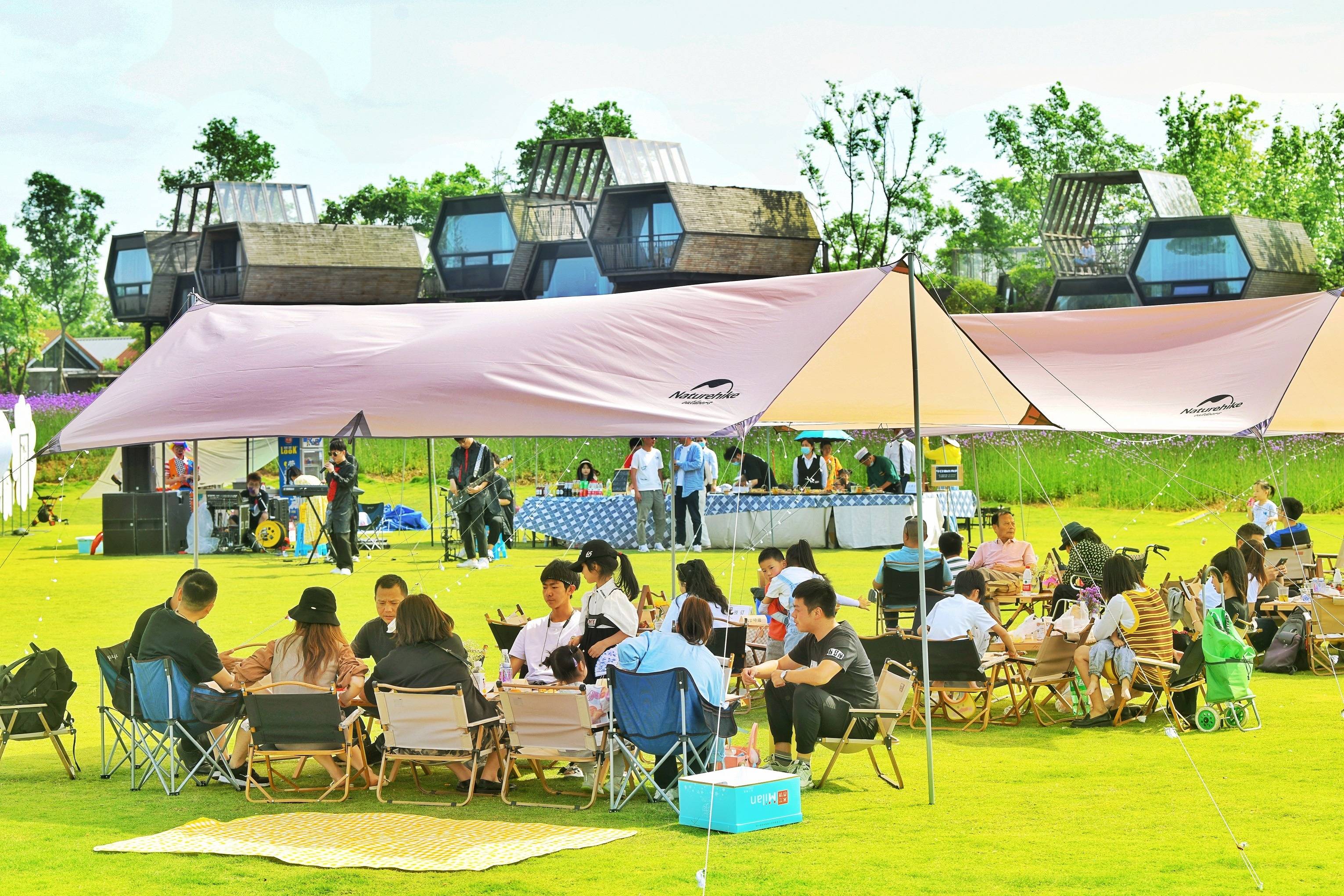 日本出光兴产株式会社_乡村露营项目产出_乡村旅游休闲项目