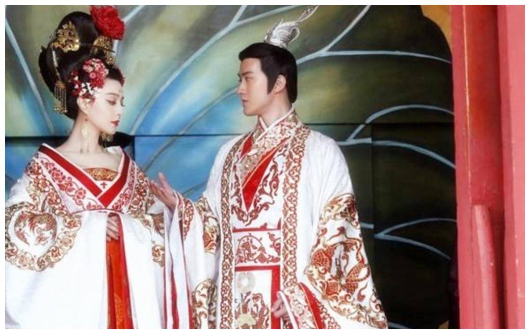 的皇帝,一生都活在女人阴影下,先是母亲后是枕边人_李显_皇位_武则天