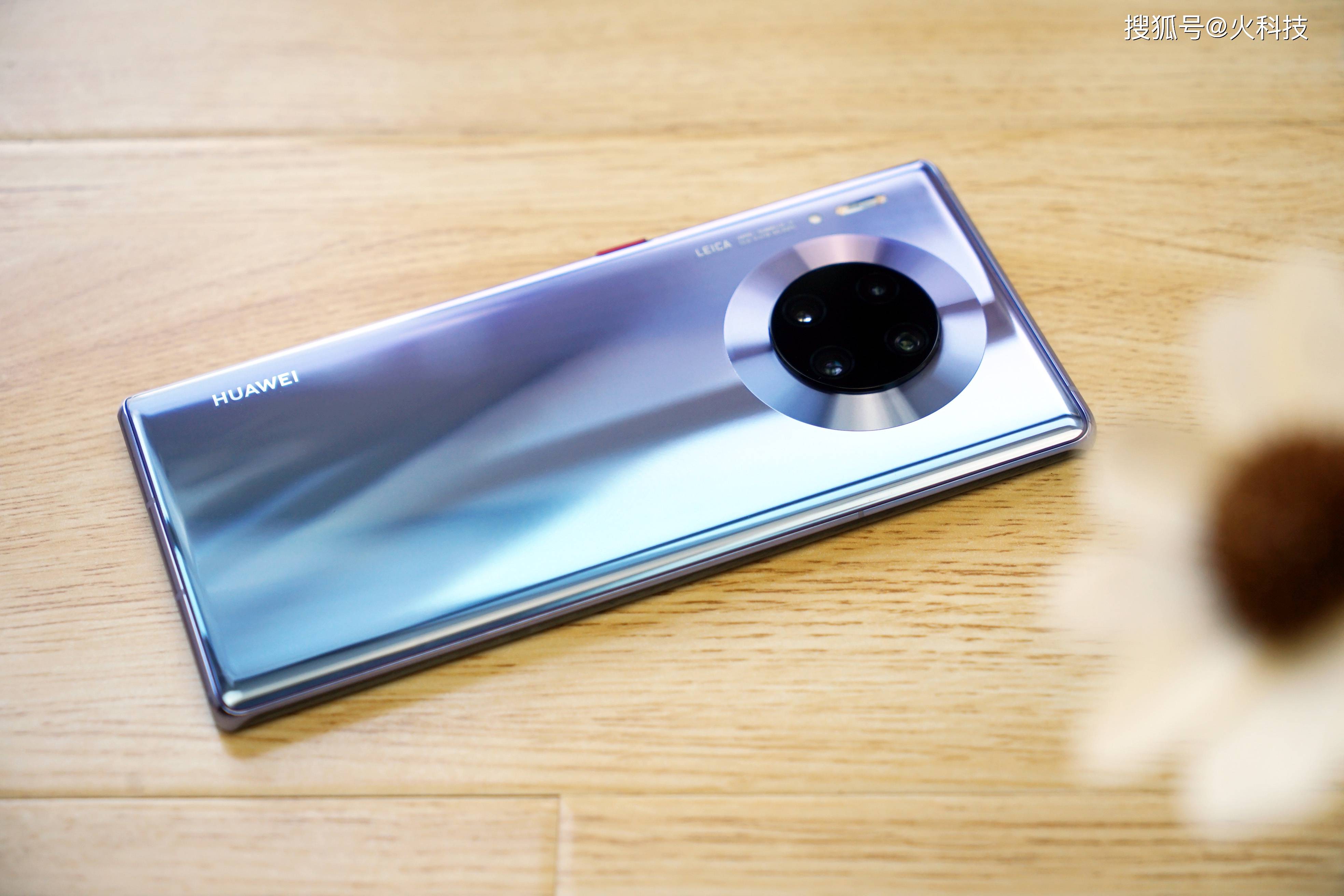 两年之久的mate 50系列能再次出现,并再次成为华为旗舰手机中的白月光