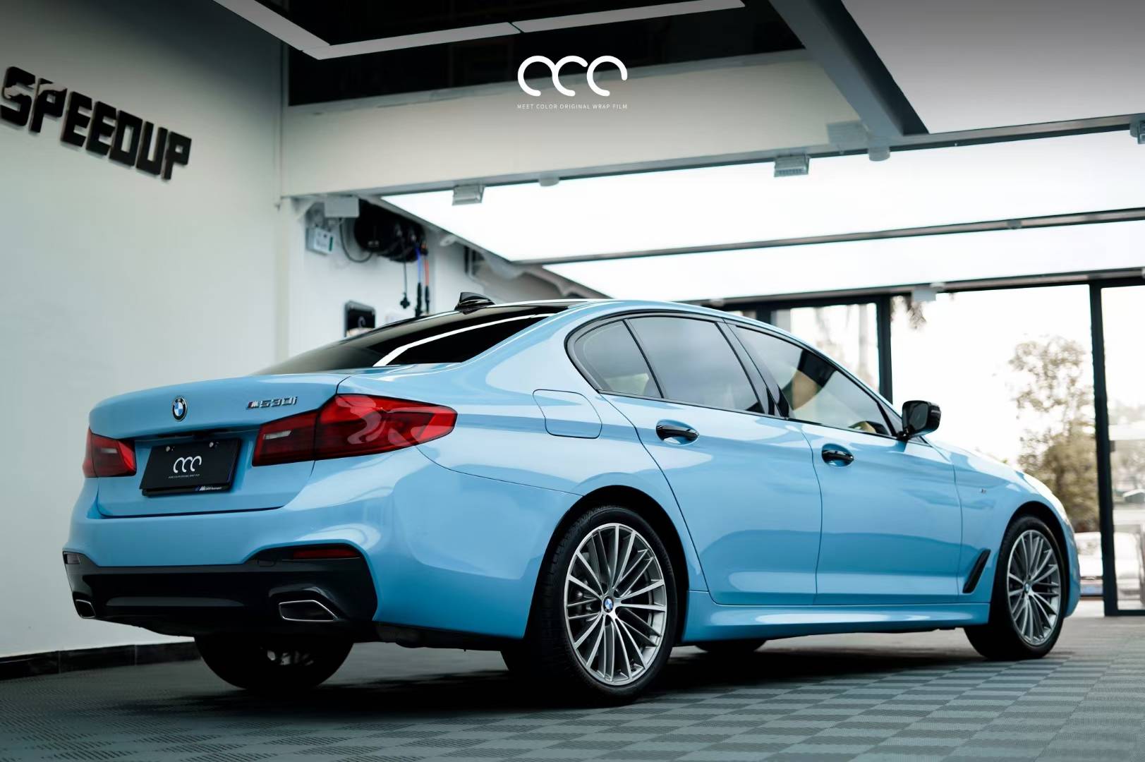 宝马5系漫彩改色膜pet冰晶蓝典藏版