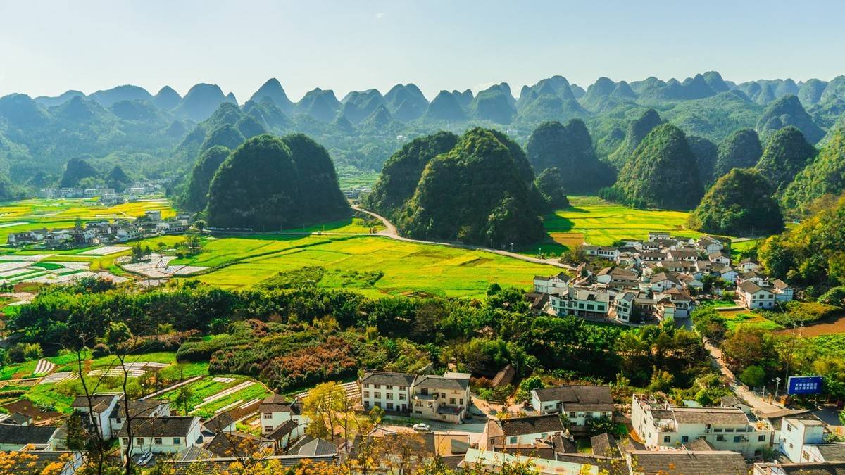 夏季平均气温22～25℃,睡觉还得盖被子_贵州省_六盘水_地方