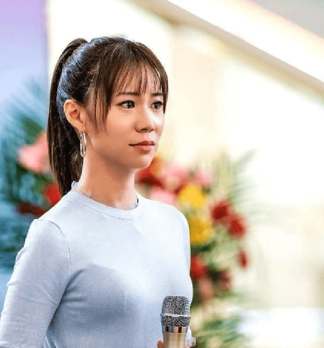 张光北女儿起点太高颜值跟不上才28岁长了一张成熟大妈的脸