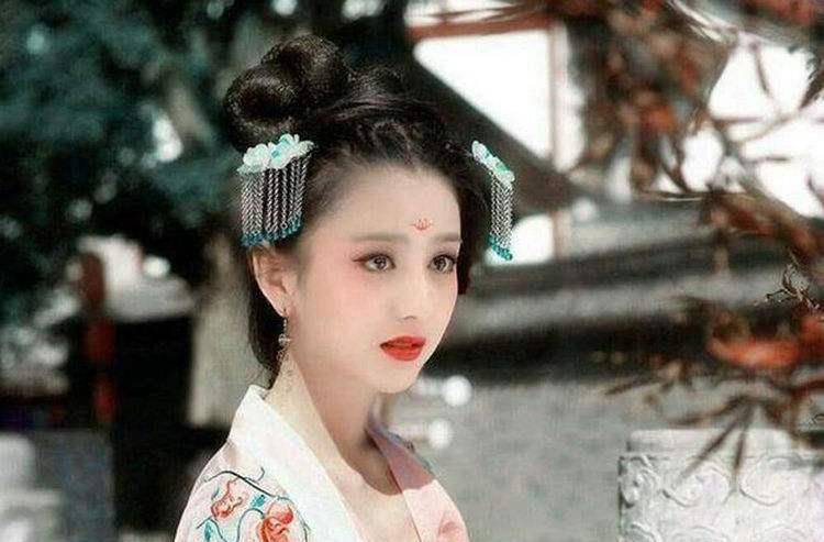 中国第一位女诗人 影响中国人的女性审美 连杨贵妃都有她的影子 庄姜 齐侯之 陈平曰