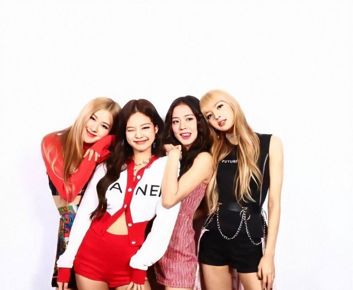 影片还将收录blackpink《the show》和《in your area (2018)》演唱会