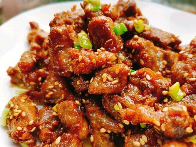 分享一道孜然羊肉的做法,厨房小白也可以轻松搞定._洋葱_大火_味道