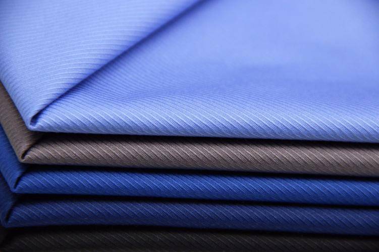 原创山东中康新材料涤纶织物的三种阻燃整理方法阻燃涂层胶法最好