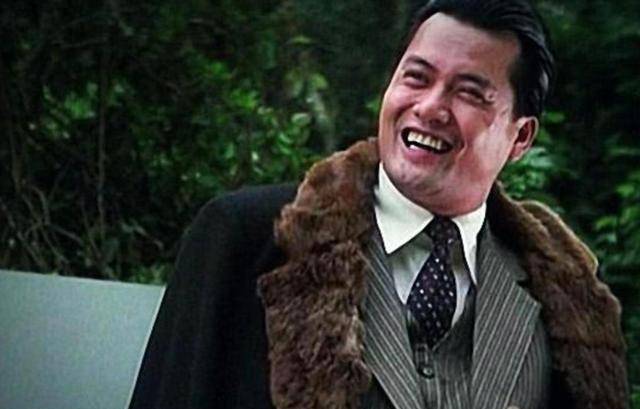 吕良伟的"空气二郎腿",让网友又疑惑了_养生_评价_业务