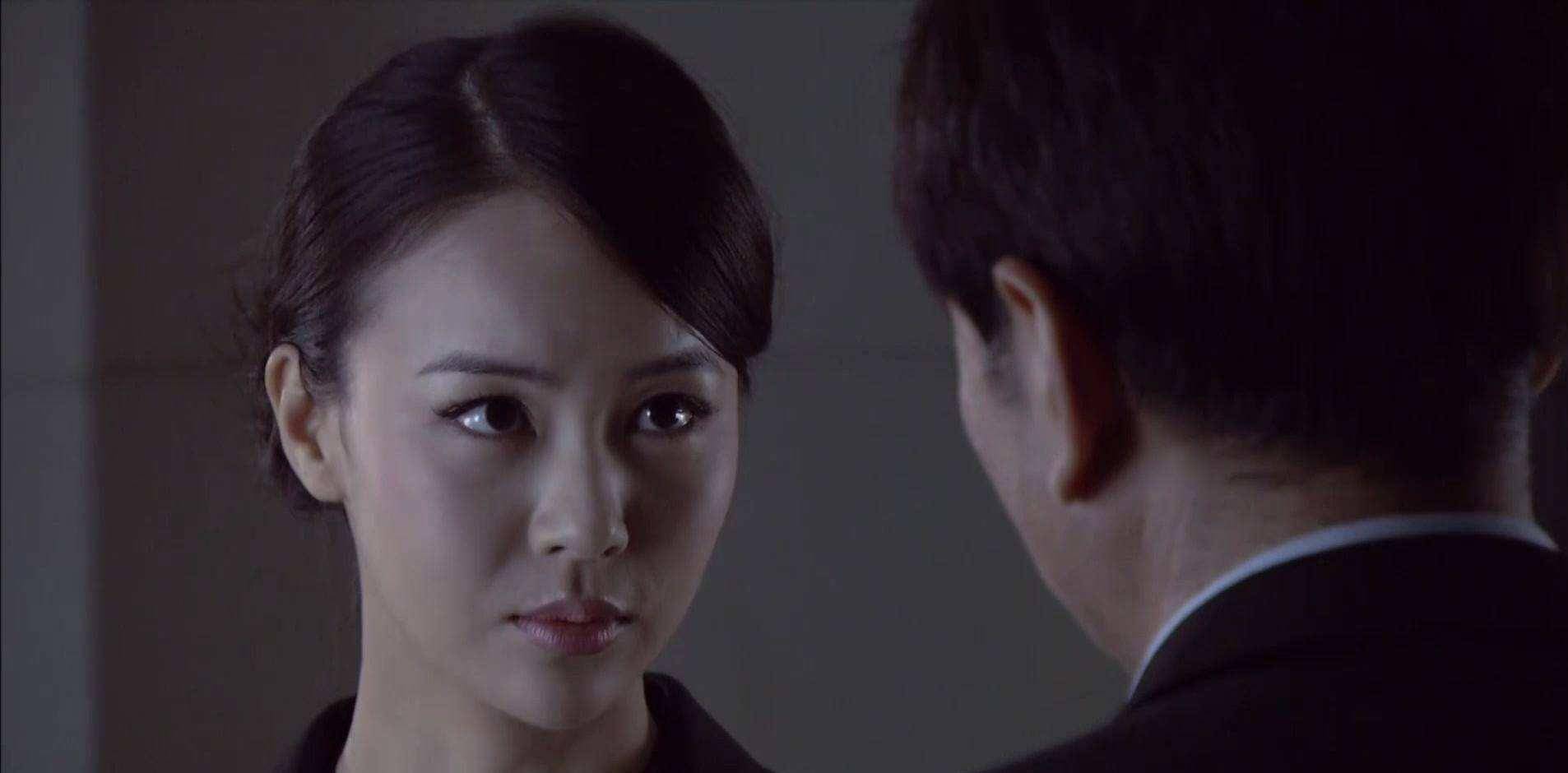 这部剧以爱情,婚姻谎言为主题,通过展示都市男女经历的欺骗与背叛带来