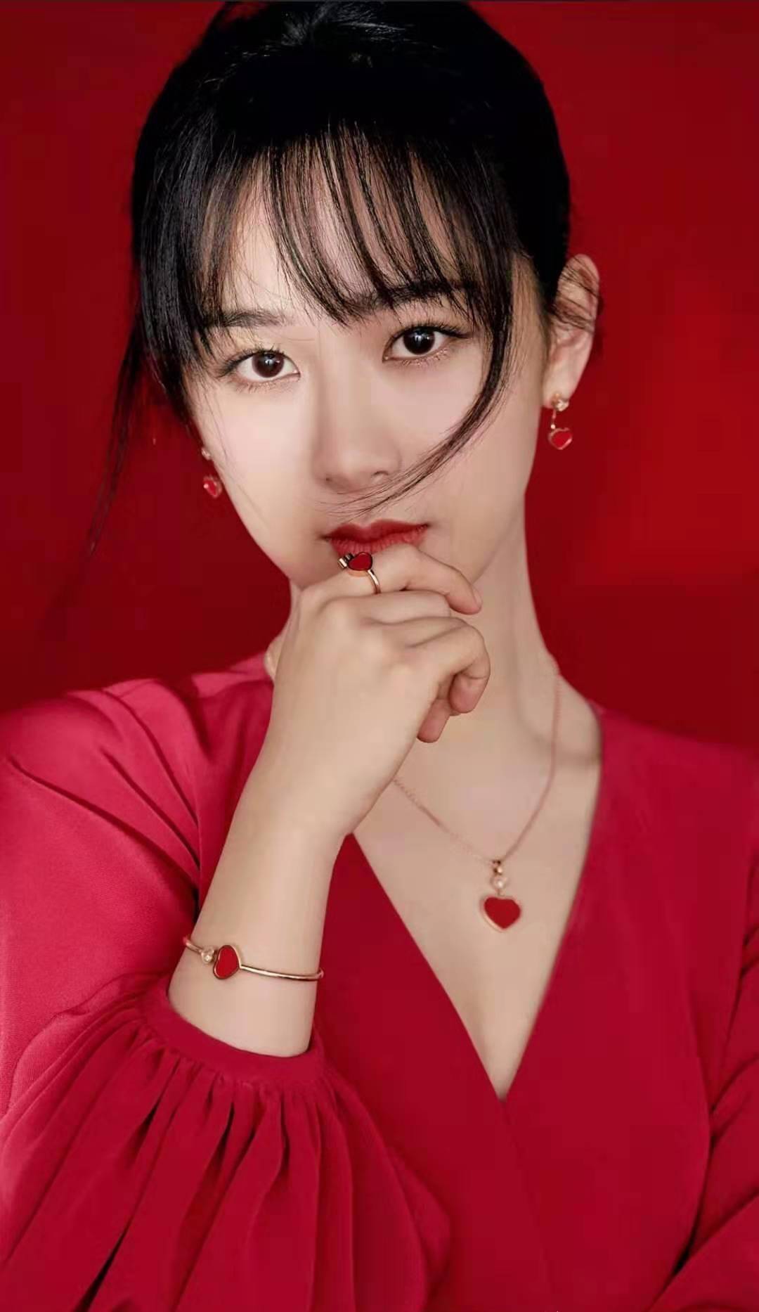 原创娱乐圈最旺夫的女明星杨紫让你了解杨紫努力的经历故事