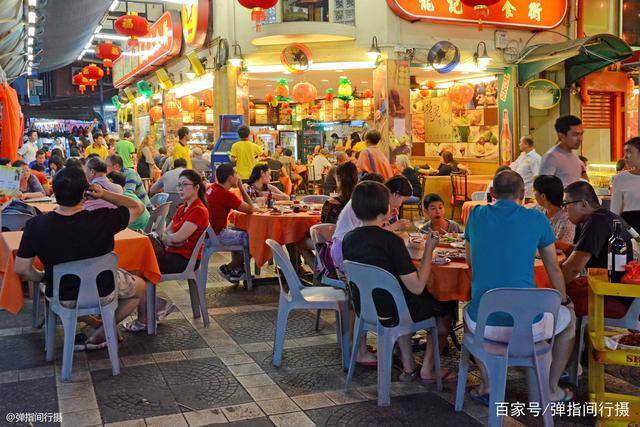 馬來西亞最火的夜市春節美食大排檔人滿為患感覺像在廣州街頭