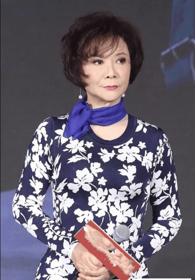 与郭达传绯闻,老公吃醋差点分手,揭秘她的感情生活_蔡明_丁秋星_网友