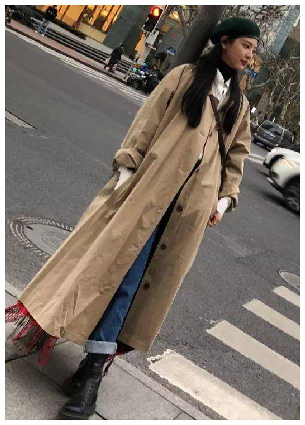 她因被王思聪取关而走红,生图下的侧颜成绝色,众人都看呆_章若楠_风格