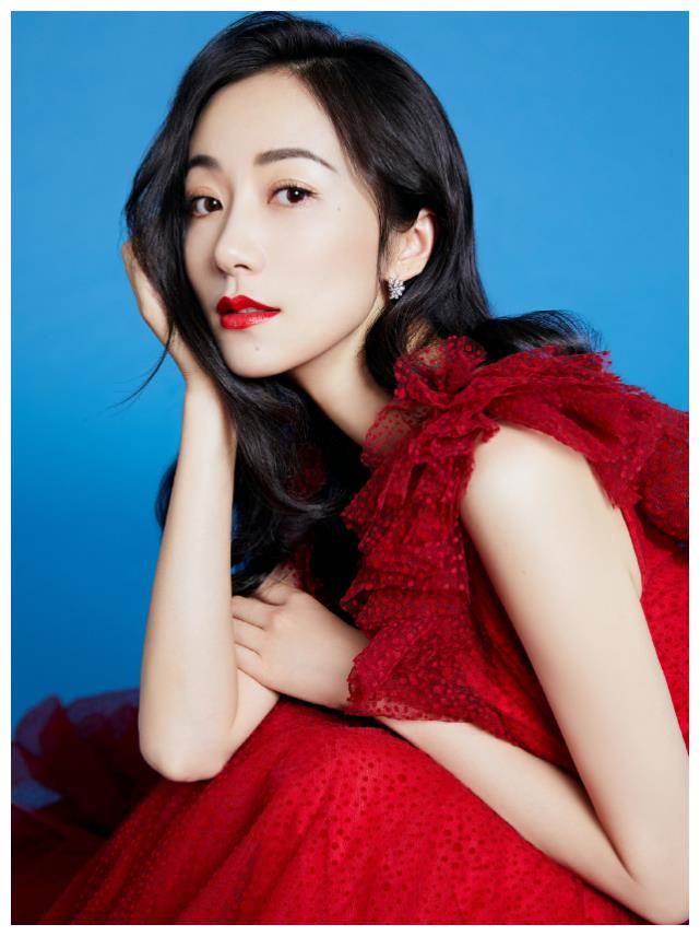 原创韩雪罕晒家人合照妈妈少女肌不输女儿母女同框如姐妹