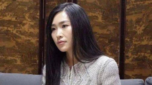 图片[11]-张艺谋37岁女儿张末近照曝光，曾被老公家暴，现如今婚姻幸福-摸鱼儿_词牌名