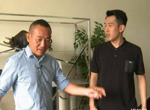 55岁林保怡近况曝光厨房只能站下两个人自曝穷到没钱换电视