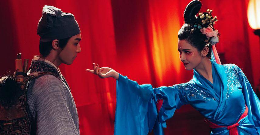 《赤狐书生》哈妮克孜美上热搜,表面高冷时尚,实则憨厚可爱_王子进