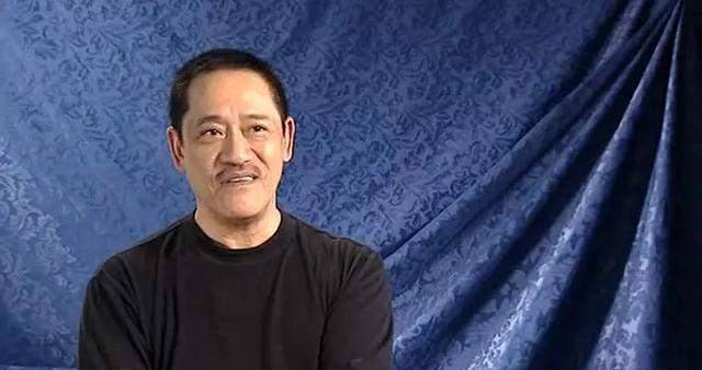 81岁香港著名影星吴耀汉近况曝光,患肾衰竭每月洗肾4