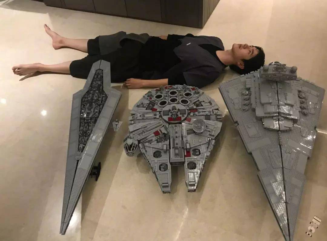 原创明星烧钱爱好多刘昊然绝版乐高随便拼陈立农入行两年手办满墙