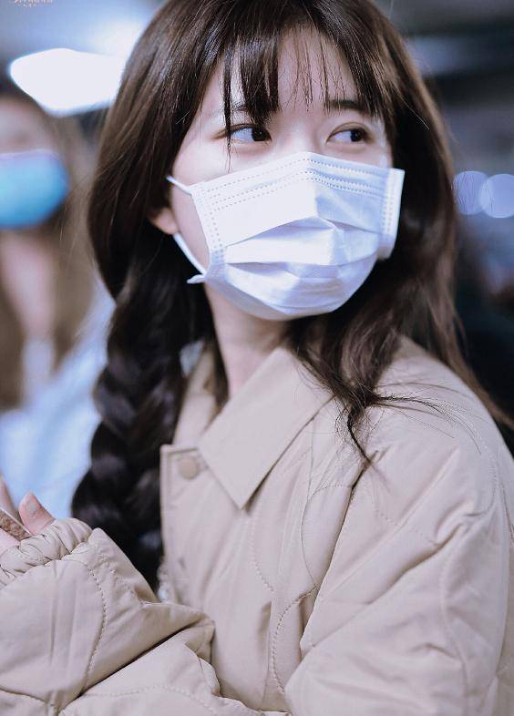 赵露思的"包子脸"有多大?