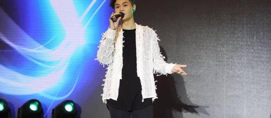 康天庥真有眼光现实的老婆比外来媳妇本地郎剧中老婆还漂亮