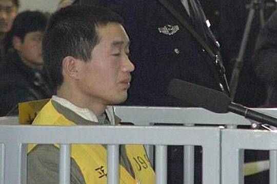 黄勇伏法记:少年看录像带造成心理扭曲,长大后残忍杀害17人