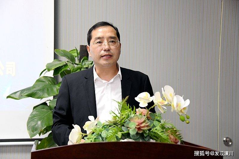 共同观看视频短片县委常委,宣传部部长,政府副县长张胜利讲话仪式由