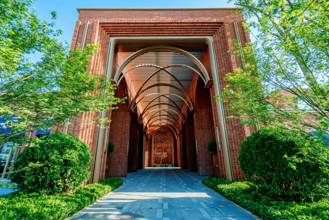 青特花屿城未开先火,嘉祥2022年火出圈的红盘,非ta莫属