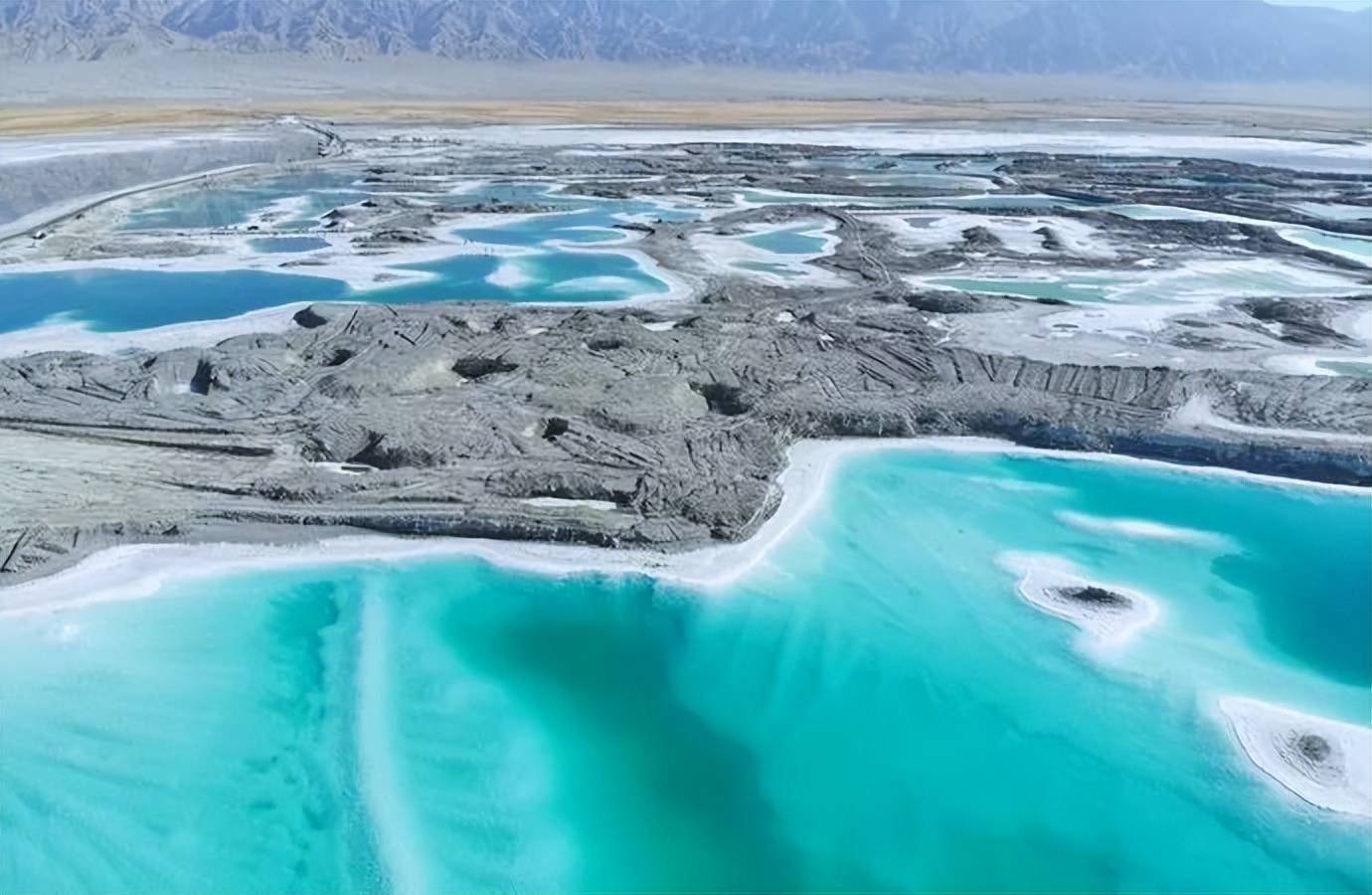 初夏漫游打卡拜访生命禁地可可西里探秘金子海无人沙漠