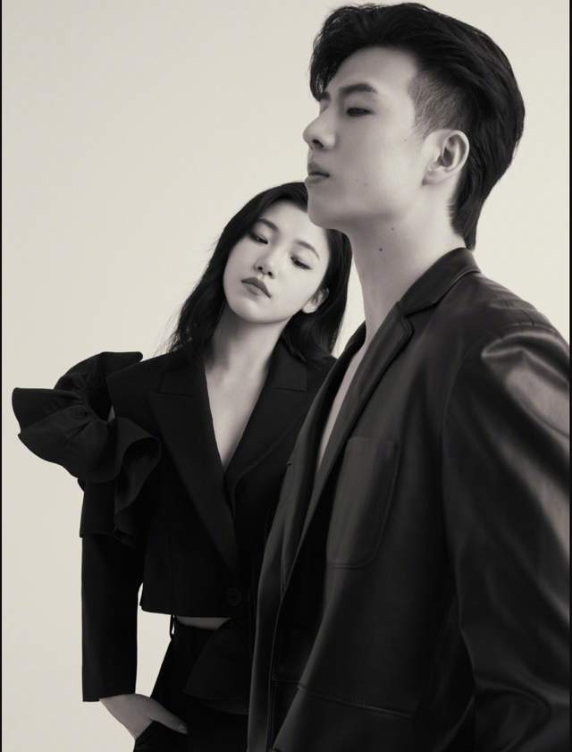 原地结婚王诗玥柳鑫宇520拍时尚照大柳偷偷玩玥玥头发疯狂撒糖