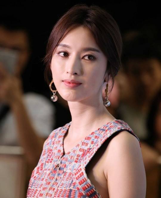 2015年,王阳明和他那分分合合的前女友蔡诗芸结婚了.