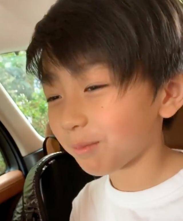 张柏芝亏工不断粮,带儿子扫货玩具店,10分钟买下5个玩具_古天乐_香港