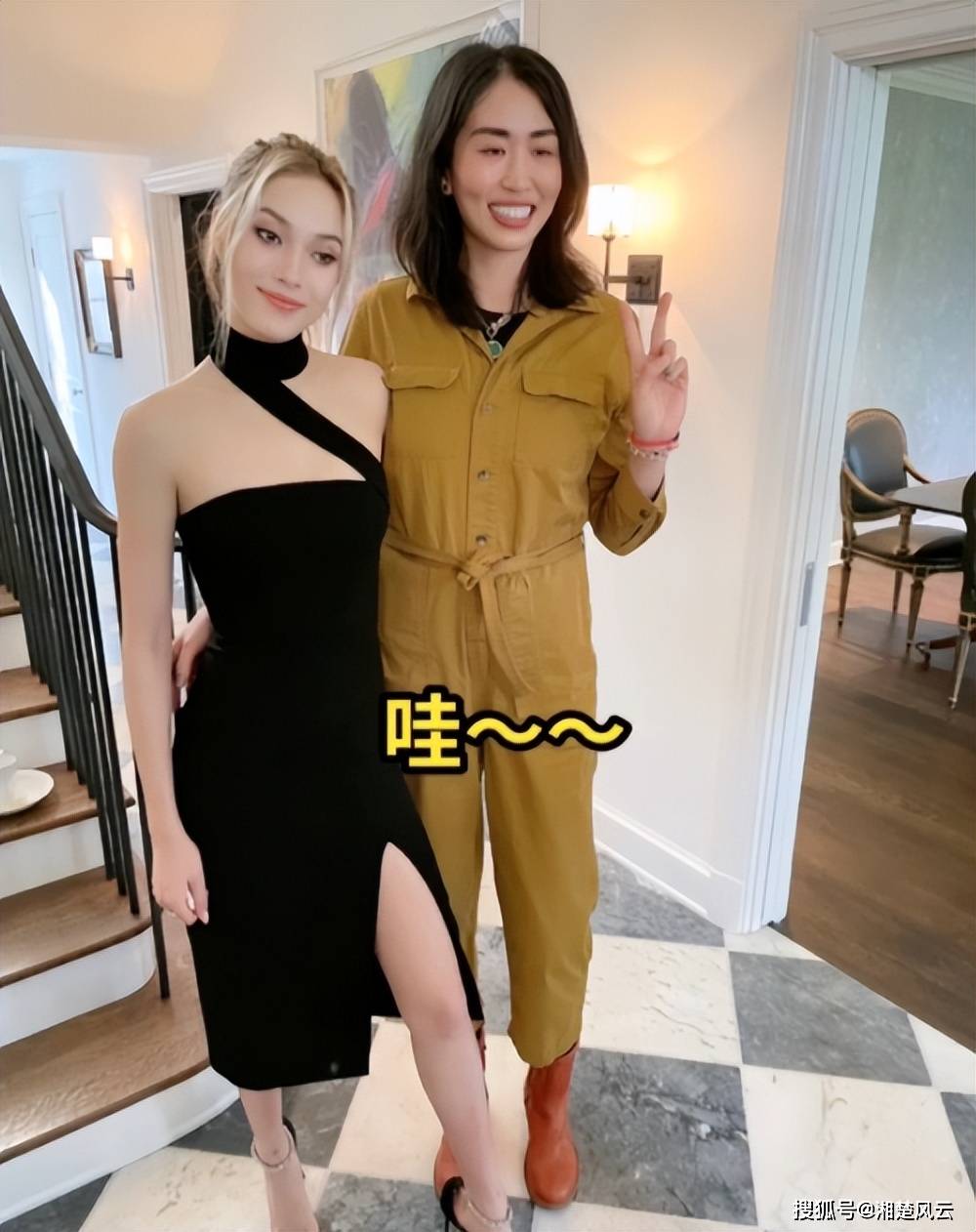 出生于1992年5月的白浪,比谷爱凌大了12岁,肤色就没有谷爱凌好