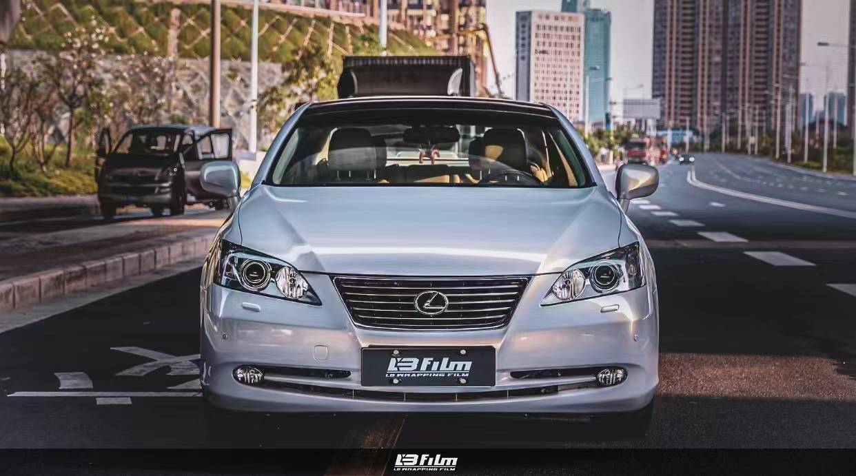 雷克萨斯es350lbfilm改色膜珍珠白变金