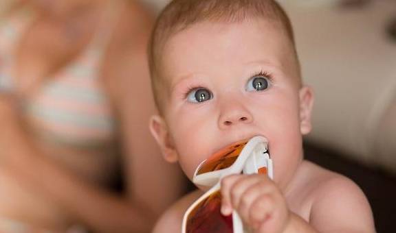 11个月孩子还吃米糊，会影响孩子这3方面发育，家长别大意