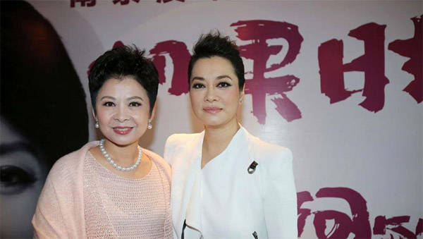 春晚被誉民歌之王,却因走私遭央视封杀,今落寞无人知_董文华_夫妻