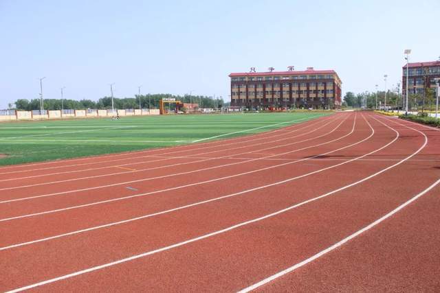 卧龙区新时代精英学校计划秋季招收高一新生660人12个教学班