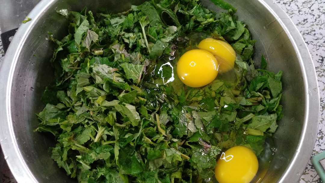 原创今天换一个新做法做一盘把蒿饼尝尝