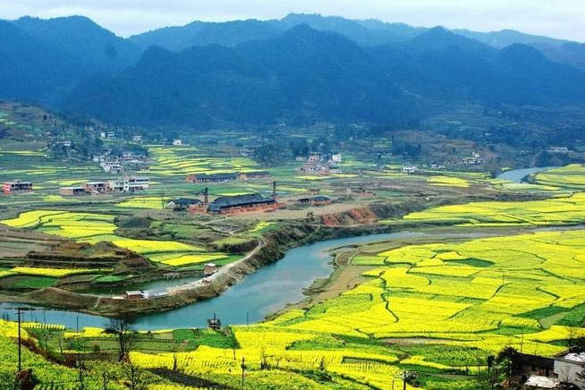 原创             黔南州一座实力县级市，距贵阳仅120公里，发展前景被人看好