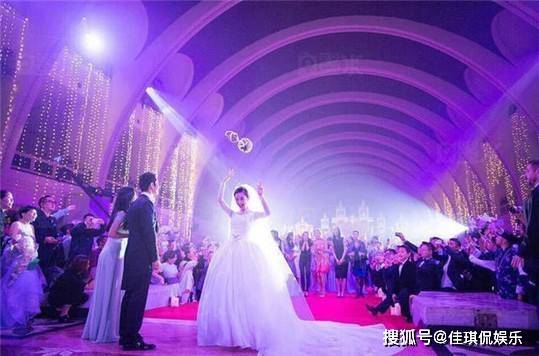 原创沈梦辰自曝杜海涛不能长期接触娱乐圈大型婚礼现场