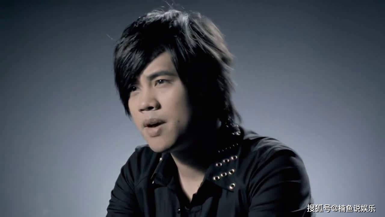 歌手tank宣布复出!曾唱《千年泪》因病隐退,我的青春回来了