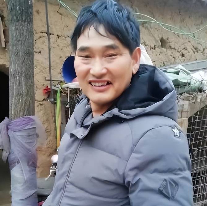 有人上门借钱,大衣哥未露面,曾直言借急不借穷_大姐_朱小伟_厚脸皮