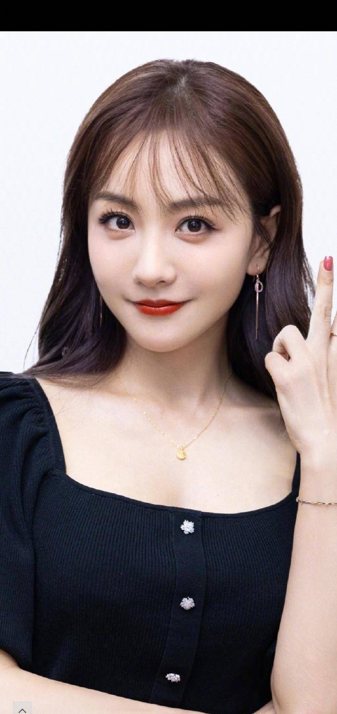 杨蓉她是宫锁珠帘中的徐家袭香四十岁未婚竟是性格所致